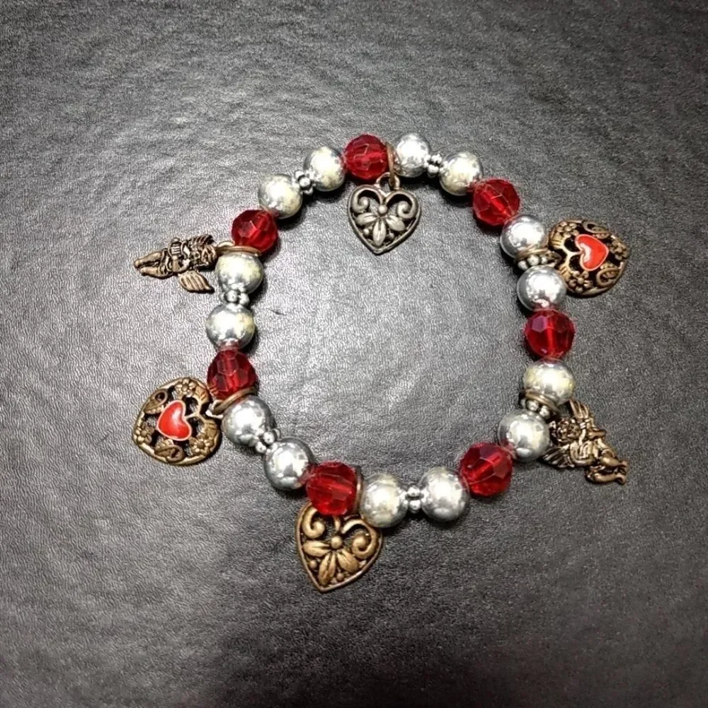 Heart charm bracelet with silver and red beads 6.5
